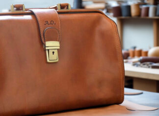 Borsa con iniziali personalizzata